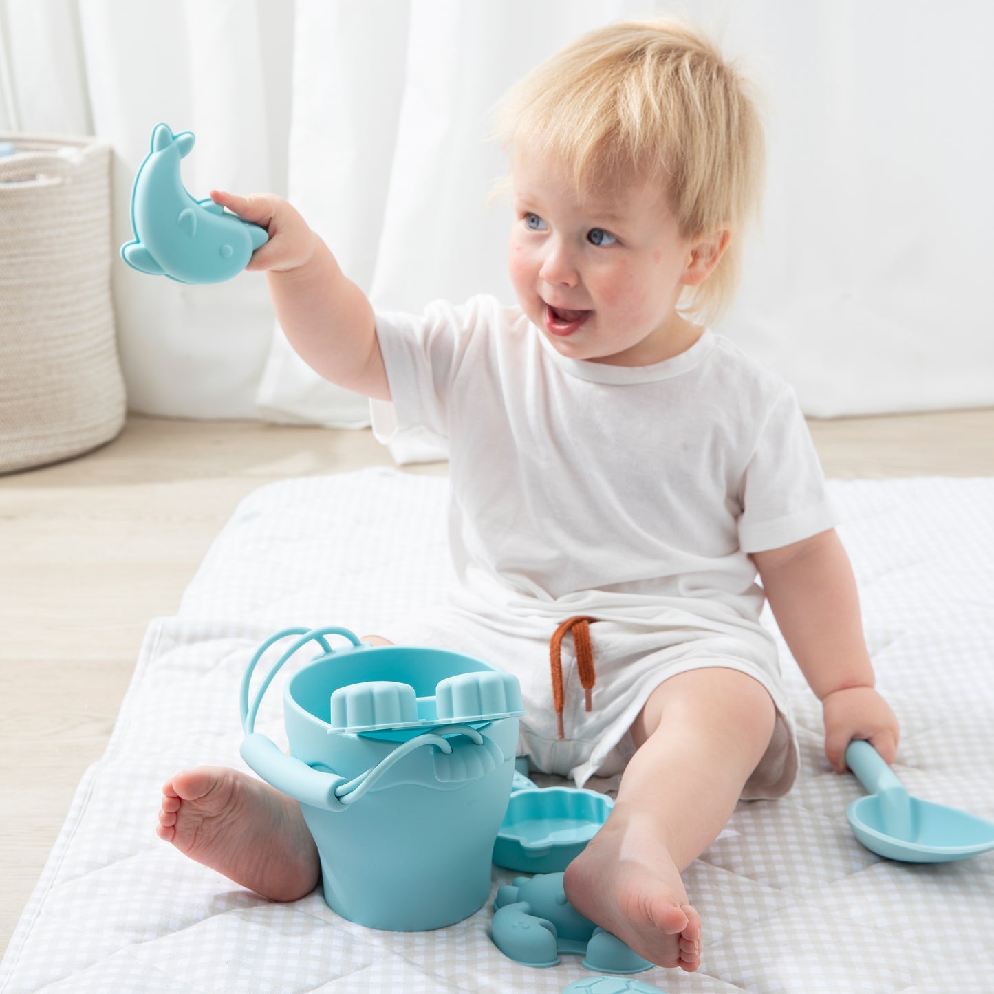 8pc Silicone Bucket Set - Light Blue